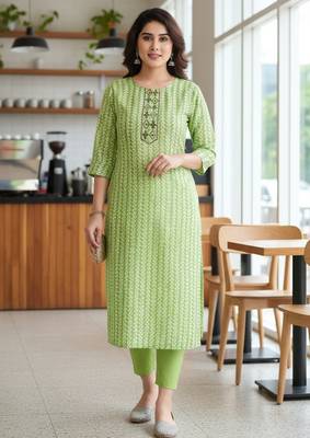 Green cotton blend geometric printed kurta for women 1