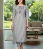 Grey cotton blend geometric printed kurta for women