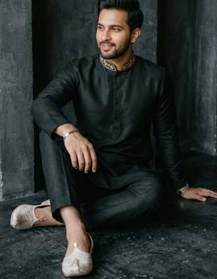 Black embroidered dupion silk kurta set 4