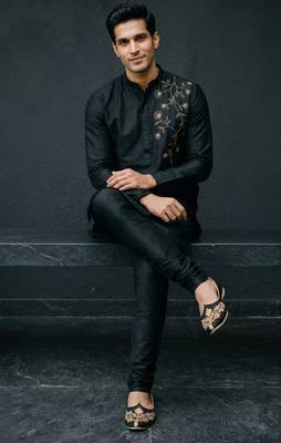 Black embroidered dupion silk kurta set 3