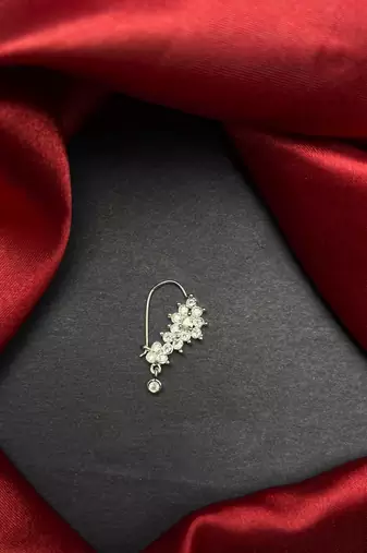 floral nath nose pin with cz stone, silver finish