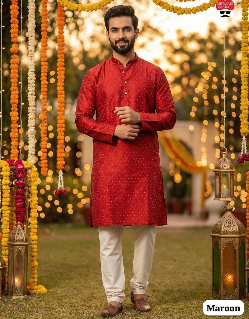 Red silk jecquard party wear kurta and payjama