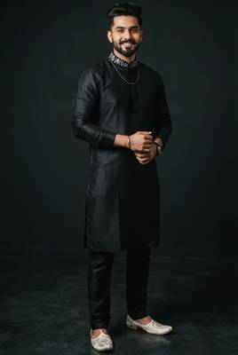 Black embroidered dupion silk kurta set 1