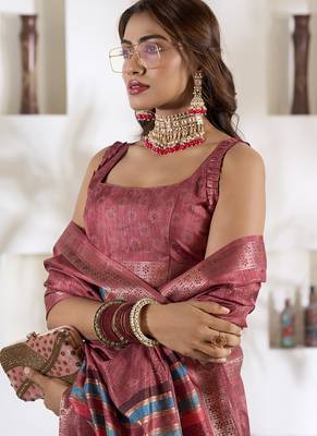 dusty rose soft dola silk blend with foil print saree 3