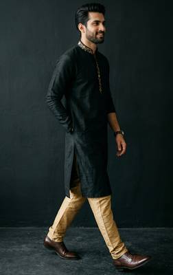 Black embroidered dupion silk kurta set 3