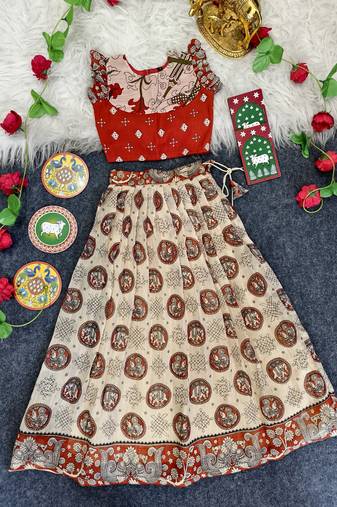 linen skirt set featuring contrast colors and elegant motifs and  light, breezy, and perfect for summer occasions
