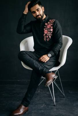 Black embroidered dupion silk kurta set 3