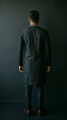 Black embroidered dupion silk kurta set 3