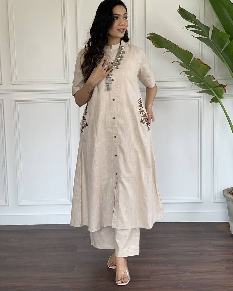  off white solid a-line pure cotton kurta set with trousers