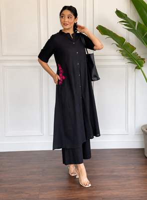  black solid a-line pure cotton kurta set with trousers 3