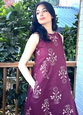 Beatiful wine purple floral block print sleeveless cotton co-ord set 3