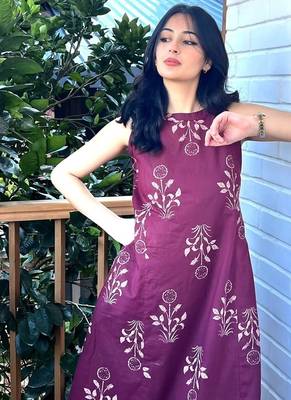 Beatiful wine purple floral block print sleeveless cotton co-ord set 4
