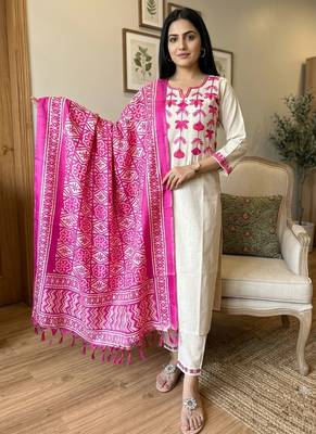  ivory pink floral embroidered cotton kurti and pant set 1