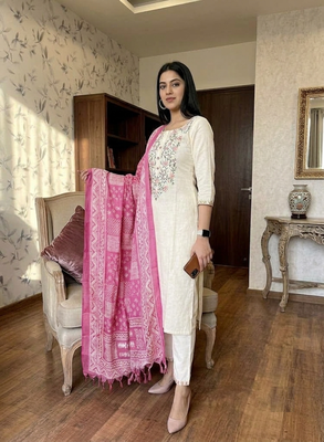  off-white floral embroidered cotton kurta set with pink bandhani dupatta 3