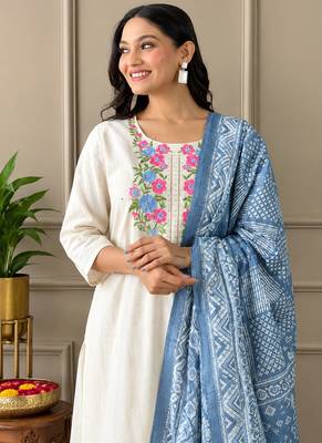  off-white multi-color embroidered kurti set with scallop pants 3