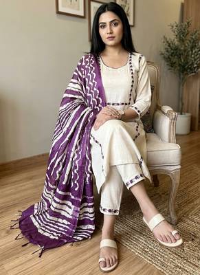  cream cotton straight tunic set with contrast dupatta 2