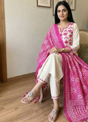  ivory pink floral embroidered cotton kurti and pant set 2