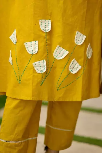  mustard yellow solid plain khadi linen collared sleeveless a-line kurta set