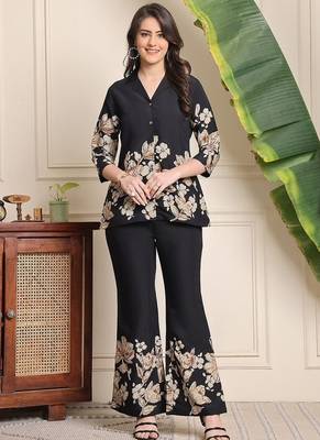  black floral printed crepe flared co-ord set 1