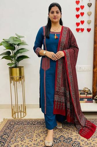  blue embroidered cotton straight suit set