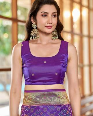 women's purple patola silk blend saree with zari border & blouse piece 4
