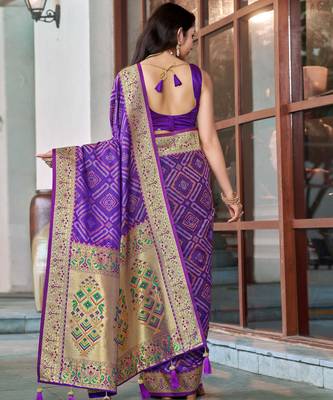 women's purple patola silk blend saree with geometric pattern 2