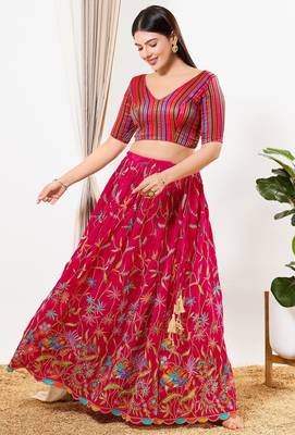 Women's brocade padded back open elbow sleeves saree blouse 4