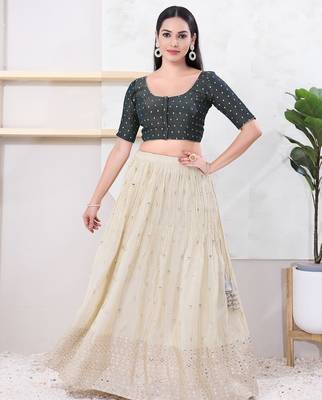 Women's tissue padded front open elbow sleeves saree blouse 5