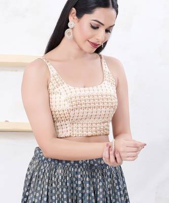 Women's shifli padded back open sleeveless saree blouse 3