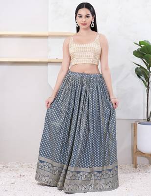 Women's shifli padded back open sleeveless saree blouse 5