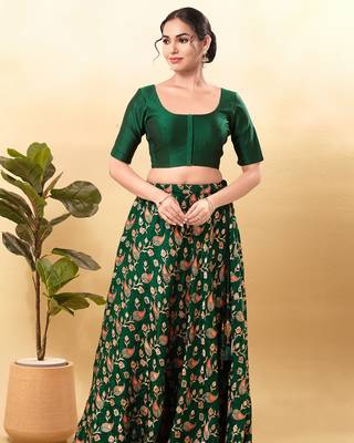 Women's taffeta silk padded front open elbow sleeves saree blouse 4