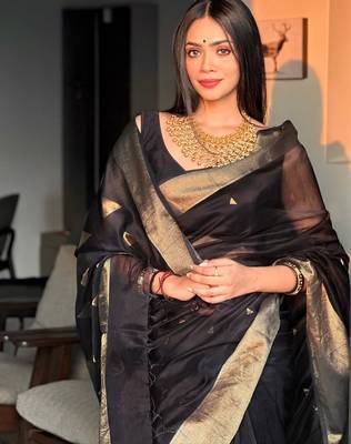 banarasi silk blend blend black color woven saree with blouse 2