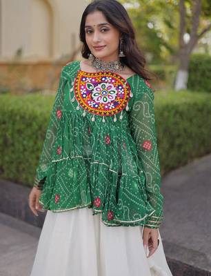 Green&White Georgette Readymade Navratri Lehenga Choli with Kutchi Patchwork 2