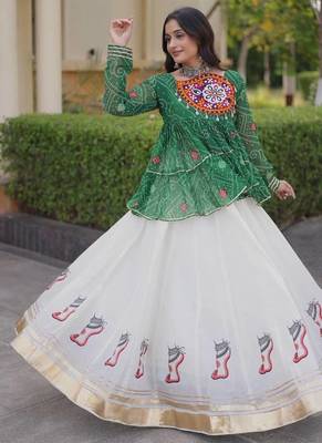 Green&White Georgette Readymade Navratri Lehenga Choli with Kutchi Patchwork 3