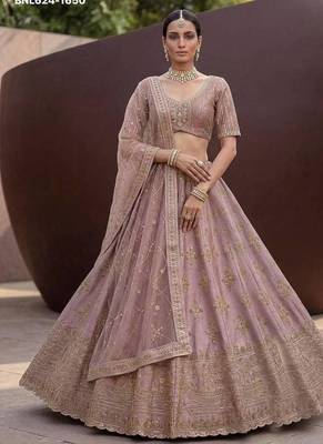 Onion pink silk blend embroidered lehenga choli 3