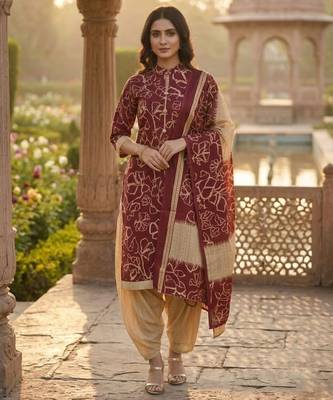 Red printed cotton blend stitched geometric print salwar kurta dupatta for women 4