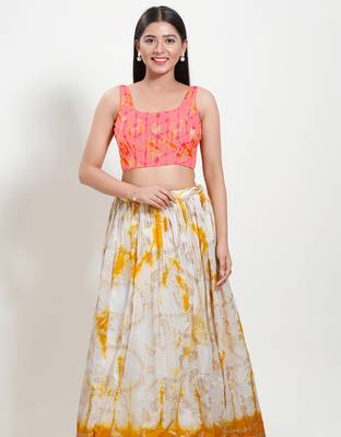 Women's brocade padded back open sleeveless saree blouse 4