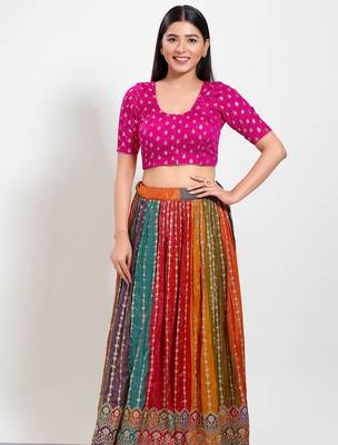 Women's brocade padded front open elbow sleeves saree blouse 4