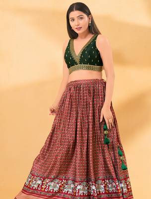 Women's mulbury silk padded back open sleeveless saree blouse 4