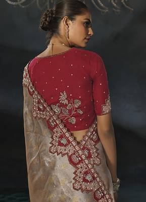 grey silk blend saree with gold border & contrast blouse 4