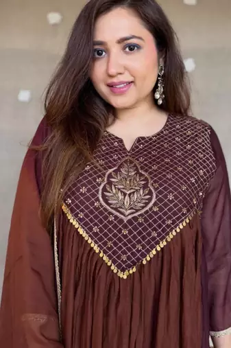 Brown chanderi embroidered kurta set