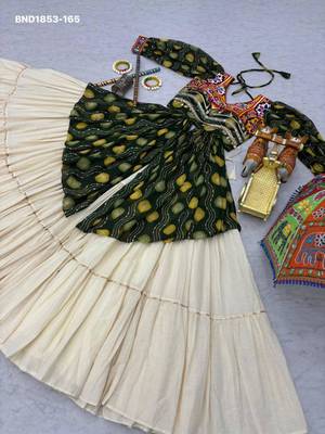 Navratri Cream Printed Lehenga Choli in Cotton Poly 4