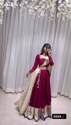 Navratri Wine Mirror Work Lehenga Choli in Rayon 4