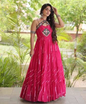 Pink faux georgette printed flared gown set 3