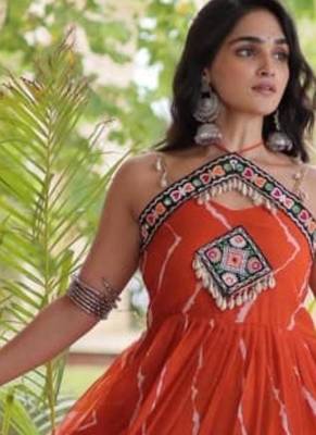 Orange faux georgette printed flared gown set 3