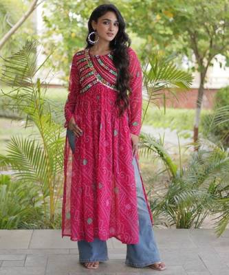 Pink faux georgette printed flared gown set 3