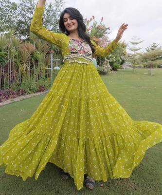 Green faux georgette printed flared gown set 2