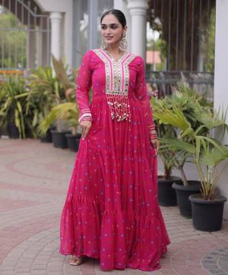 Rani-pink faux georgette printed flared gown set 3
