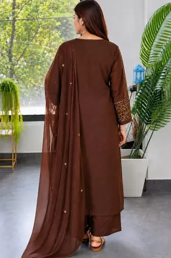 Brown silk blend embroidered kurta set