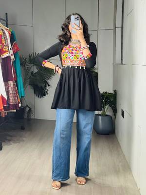 Black cotton poly embroidered kurta 3